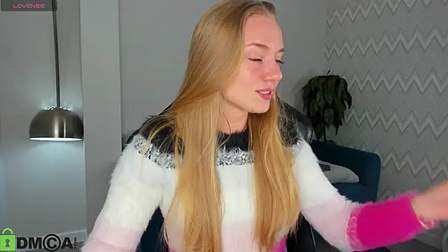 Snapshot of Barbie_Lis chatting on 11/06/25, 12:55 Barbie Lis online show from 11/06/25, 12:55