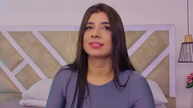 Snapshot of ZiaCalifa chatting on 06/19/26, 12:09 ZiaCalifa online show from 06/19/26, 12:09