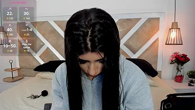 Snapshot of ZiaCalifa chatting on 06/24/26, 11:53 ZiaCalifa online show from 06/24/26, 11:53