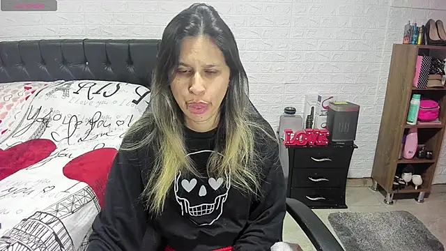 lauren ashlee online show from 01/03/25, 02:19