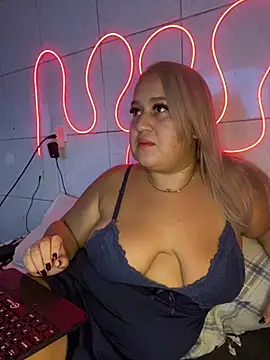 MinaBoss online show from 02/18/25, 01:54