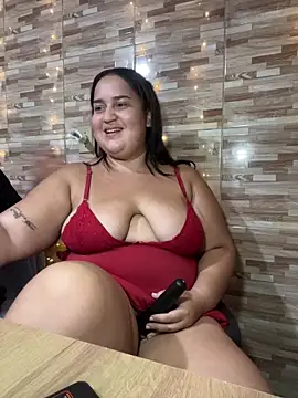 Snapshot of MinaBoss chatting on 03/28/26, 12:32 MinaBoss online show from 03/28/26, 12:32