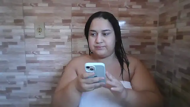 Snapshot of MinaBoss chatting on 03/28/26, 06:40 MinaBoss online show from 03/28/26, 06:40