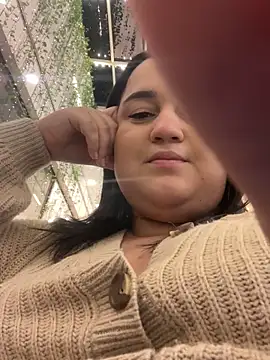 Snapshot of MinaBoss chatting on 04/10/26, 09:19 MinaBoss online show from 04/10/26, 09:19