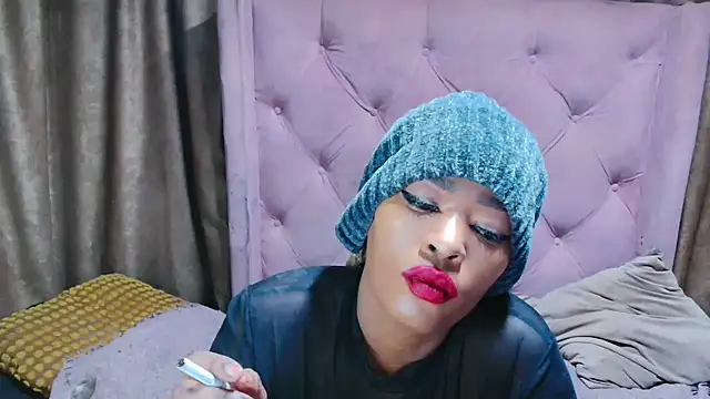 Snapshot of AFRICANGODDESSXXX chatting on 06/11/26, 10:30 AFRICANGODDESSXXX online show from 06/11/26, 10:30