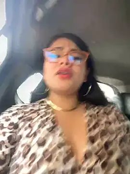 Snapshot of Insane_Issa chatting on 12/21/24, 07:06 Insane Issa online show from 12/21/24, 07:06