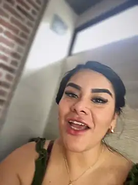 Snapshot of Insane_Issa chatting on 03/19/25, 08:43 Insane Issa online show from 03/19/25, 08:43