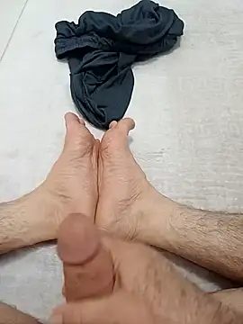 Hardapple01 online show from 12/09/24, 12:56