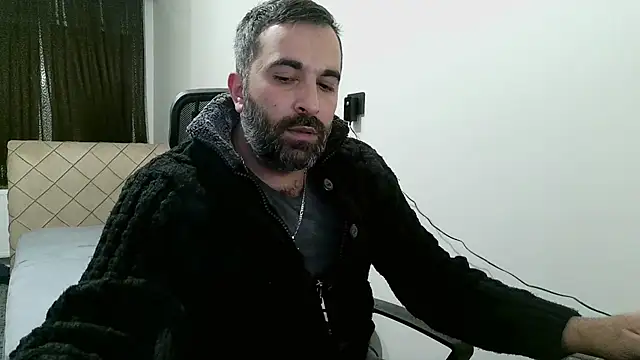 Snapshot of tgltplsr chatting on 12/23/25, 01:36 tgltplsr online show from 12/23/25, 01:36