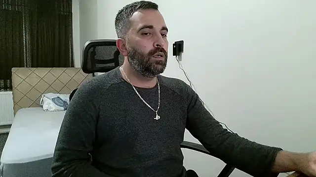 Snapshot of tgltplsr chatting on 01/05/26, 08:45 tgltplsr online show from 01/05/26, 08:45