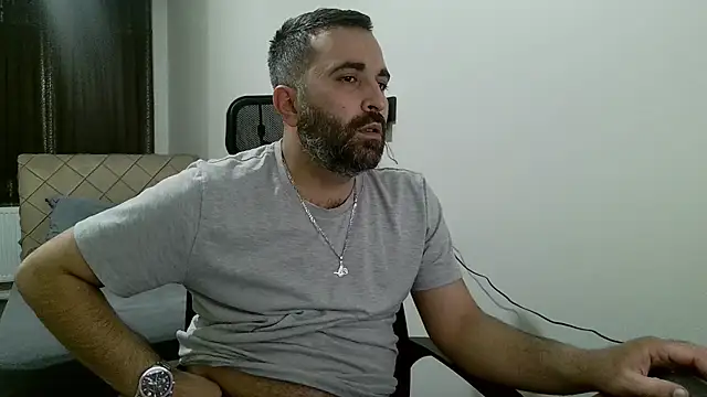 Snapshot of tgltplsr chatting on 01/08/26, 06:43 tgltplsr online show from 01/08/26, 06:43