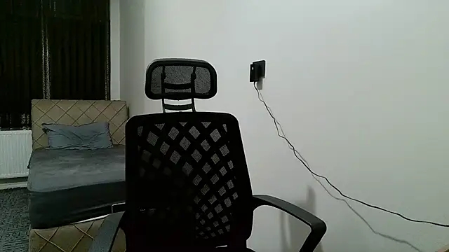 Snapshot of tgltplsr chatting on 01/18/26, 12:58 tgltplsr online show from 01/18/26, 12:58