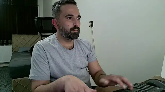 Snapshot of tgltplsr chatting on 02/27/26, 11:27 tgltplsr online show from 02/27/26, 11:27