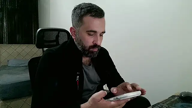 Snapshot of tgltplsr chatting on 03/05/26, 10:17 tgltplsr online show from 03/05/26, 10:17