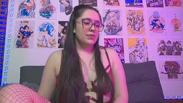 snowblack  online show from 02/09/25, 12:30