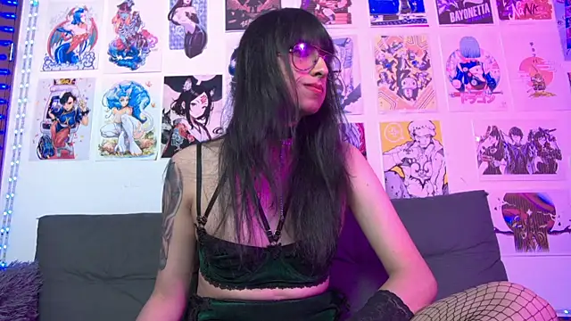 snowblack  online show from 02/12/25, 12:37