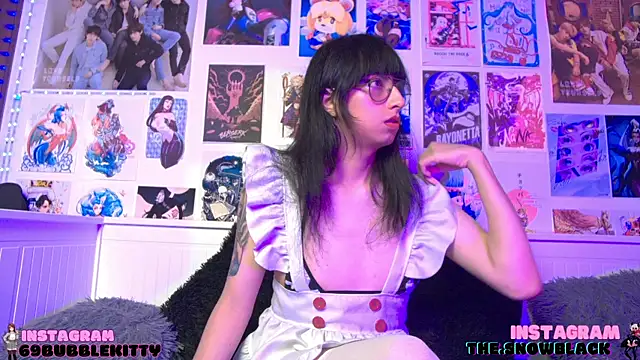 snowblack  online show from 03/16/25, 02:44