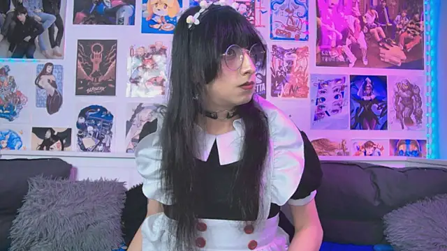 snowblack  online show from 09/13/25, 02:06