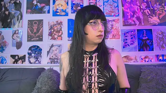 snowblack  online show from 11/11/25, 01:55