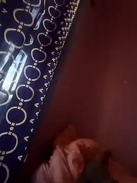 Snapshot of Santoduwa chatting on 12/14/25, 11:04 Santoduwa online show from 12/14/25, 11:04