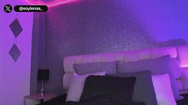 Snapshot of lena_banks chatting on 11/03/25, 10:21 lena banks online show from 11/03/25, 10:21