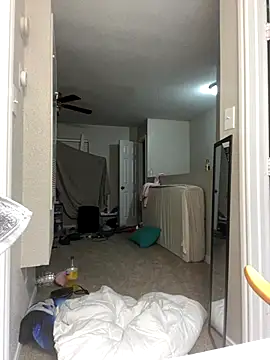 Snapshot of SlimBeenBadd1981 chatting on 12/02/25, 09:36 SlimBeenBadd1981 online show from 12/02/25, 09:36