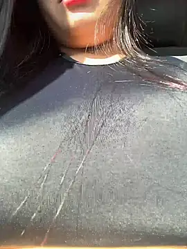 LunaBaker-1 online show from 11/21/25, 08:29