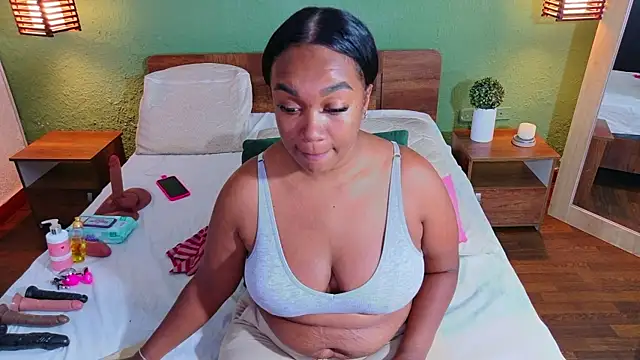 Snapshot of dannaahbrown chatting on 07/10/26, 06:54 dannaahbrown online show from 07/10/26, 06:54