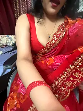 Snapshot of LuscousPussy chatting on 10/13/25, 06:41 LuscousPussy online show from 10/13/25, 06:41