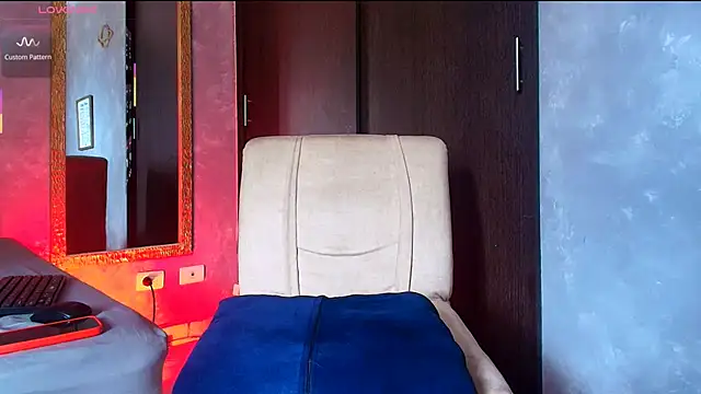 liuscast22 online show from 09/28/25, 02:44