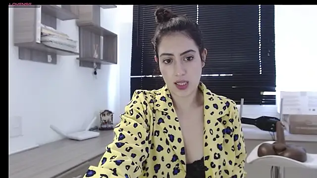 MIYESSI online show from 03/17/25, 04:22