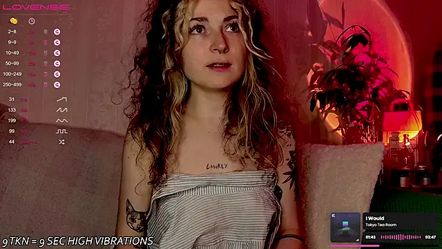 IttyKitty online show from 09/10/25, 11:16