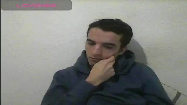 Snapshot of Tombgy07 chatting on 01/22/25, 07:56 Tombgy07 online show from 01/22/25, 07:56