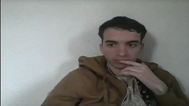 Snapshot of Tombgy07 chatting on 02/28/25, 04:31 Tombgy07 online show from 02/28/25, 04:31