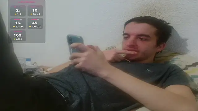 Snapshot of Tombgy07 chatting on 02/07/26, 09:18 Tombgy07 online show from 02/07/26, 09:18