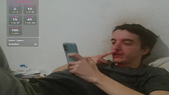 Snapshot of Tombgy07 chatting on 03/02/26, 08:59 Tombgy07 online show from 03/02/26, 08:59