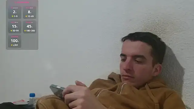 Snapshot of Tombgy07 chatting on 03/27/26, 08:52 Tombgy07 online show from 03/27/26, 08:52