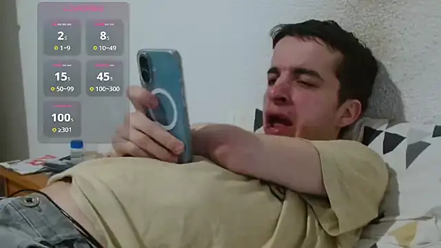 Snapshot of Tombgy07 chatting on 04/18/26, 07:18 Tombgy07 online show from 04/18/26, 07:18