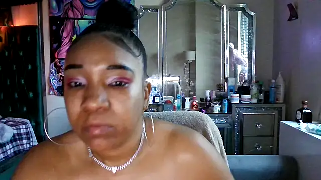 YasmineMinaj online show from 03/08/25, 09:18