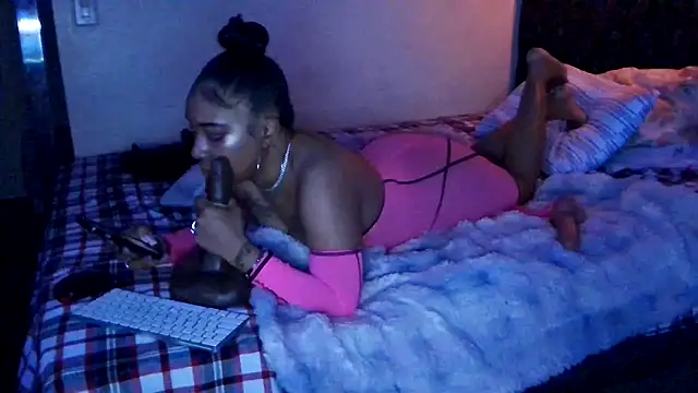 YasmineMinaj online show from 03/09/25, 12:21