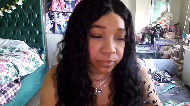 Snapshot of YasmineMinaj chatting on 03/14/26, 07:08 YasmineMinaj online show from 03/14/26, 07:08