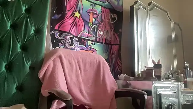 Snapshot of YasmineMinaj chatting on 03/22/26, 08:01 YasmineMinaj online show from 03/22/26, 08:01