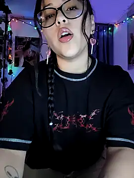 Snapshot of persefone_core chatting on 03/12/26, 09:32 persefone core online show from 03/12/26, 09:32