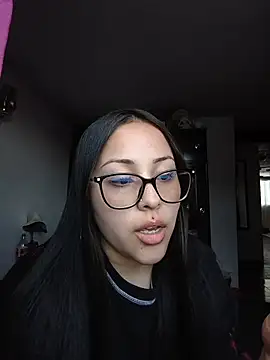 Snapshot of persefone_core chatting on 04/09/26, 10:59 persefone core online show from 04/09/26, 10:59