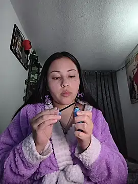 Snapshot of persefone_core chatting on 04/23/26, 10:34 persefone core online show from 04/23/26, 10:34