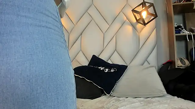 SakuraLee  online show from 03/18/25, 07:53