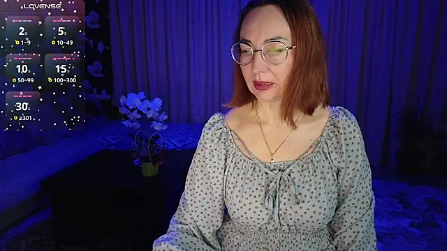 Snapshot of LybovNTV chatting on 02/02/25, 02:17 LybovNTV online show from 02/02/25, 02:17