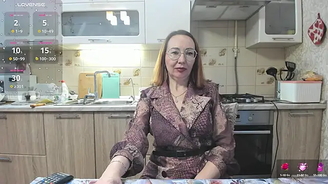 Snapshot of LybovNTV chatting on 03/08/25, 02:08 LybovNTV online show from 03/08/25, 02:08