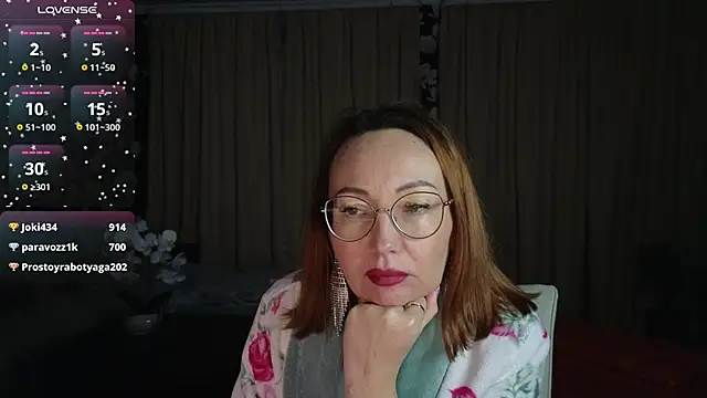 Snapshot of LybovNTV chatting on 03/10/25, 02:06 LybovNTV online show from 03/10/25, 02:06