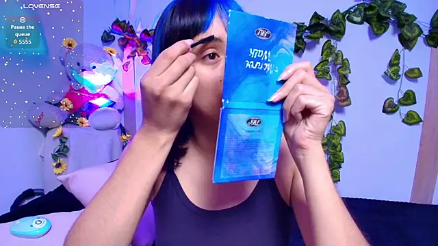 Snapshot of tati_cardenas chatting on 12/20/25, 05:03 tati cardenas online show from 12/20/25, 05:03